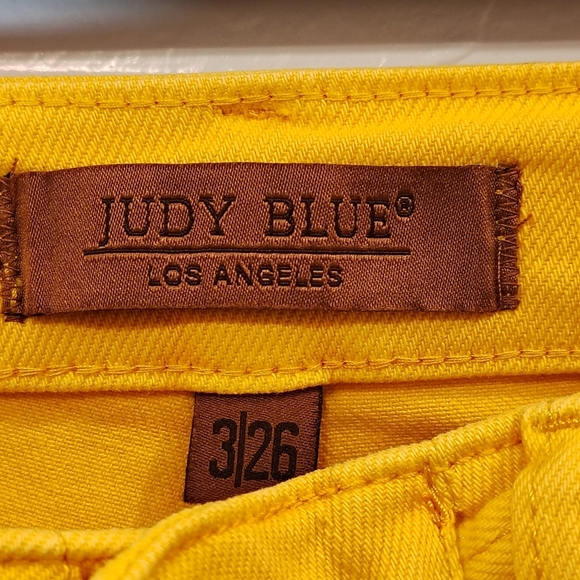JUDY BLUE Bright Yellow Braided Waist Wide Cropped Denim Jeans SIZE 3/26 Artsy - Picture 4 of 11